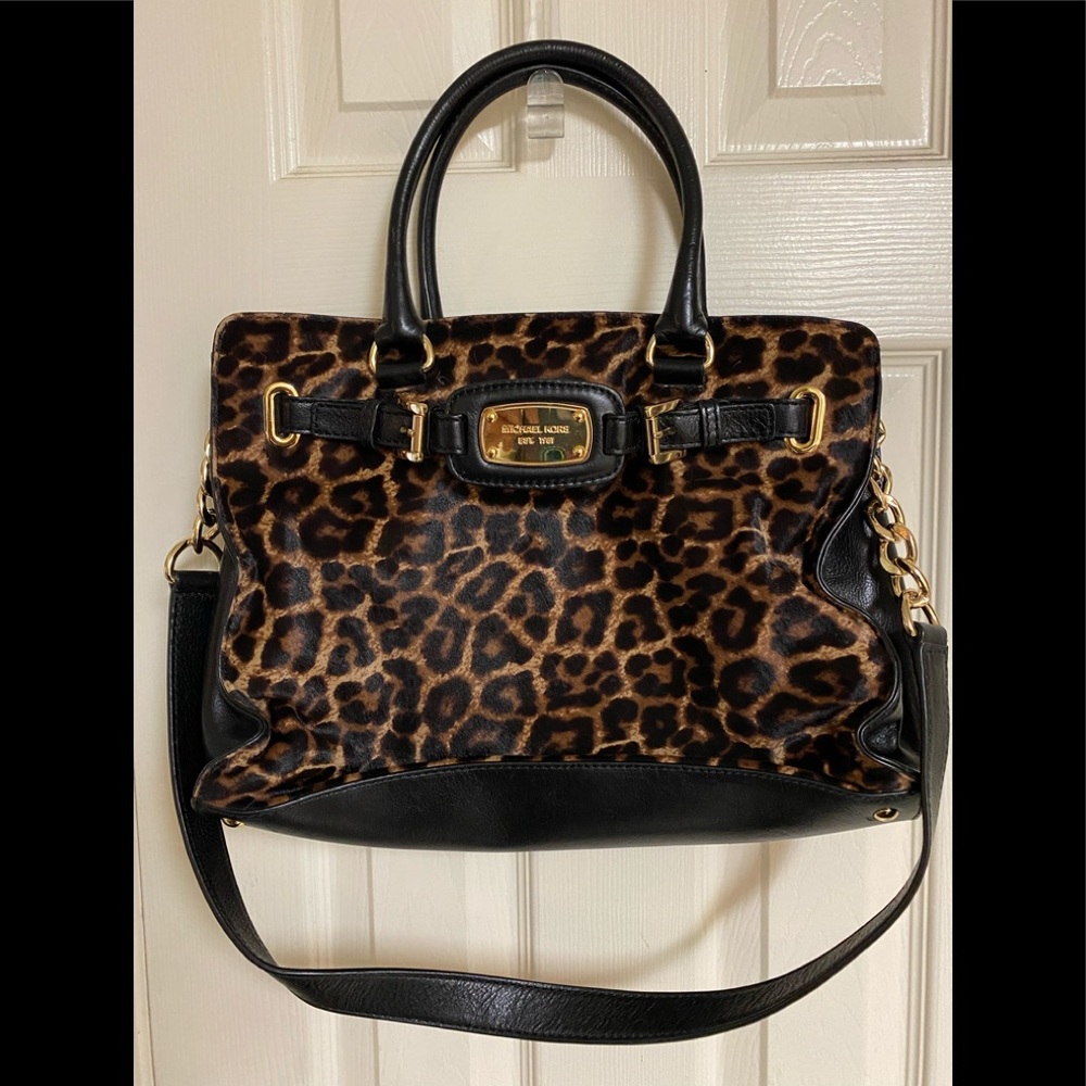 Michael Kors Barely Used Animal Print w/Dual Straps so worn shoulder/crossbody